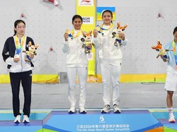 2 Atlet Panjat Tebing Buleleng Rebut Emas-Pecahkan Rekor Dunia di China