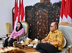 Bupati Mitha Bidik Pasar Eropa untuk Olahan Bawang Merah-Telur Asin Brebes