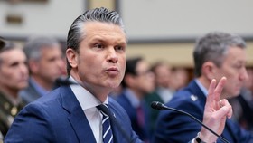 Menhan AS Hegseth 'Dirujak' Habis-habisan di Kongres soal Perang Iran