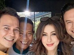 Momen Reuni Bintang Jinny oh Jinny Jadi Sorotan
