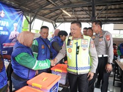 Polantas Menyapa, Kakorlantas Perkuat Kolaborasi dengan Ojol Sukabumi Jelang May Day