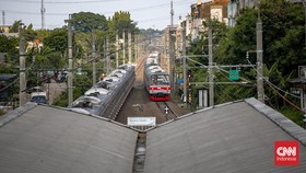Lansia Tewas Usai Tertabrak KRL Bogor-Kota di Tebet Jaksel
