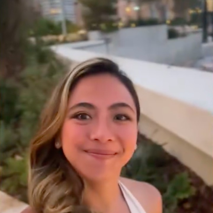 <p>Nadia Vega memutuskan vakum dari dunia hiburan sejak menikah dengan Yaar Jorik Dozy pada tahun 2015. Pada pertengahan tahun 2024, Nadia mengungkap bahwa ia telah berpisah dari Dozy. Selama vakum dari dunia entertain, Nadia diketahui menetap di beberapa negara, seperti Singapura, Belanda, hingga Jerman. (Foto: Instagram @thenadiavega)</p>