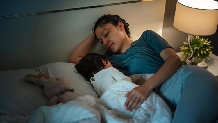 Fakta Unik! Payudara Busui Tetap Hangat agar Si Kecil Nyaman saat Menyusu