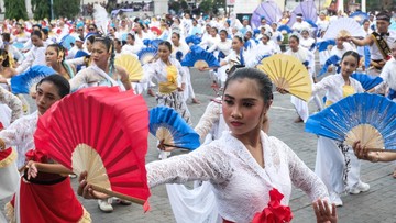 FOTO: 1.700 Penari Kompak dalam Ritme Solo Menari 2026