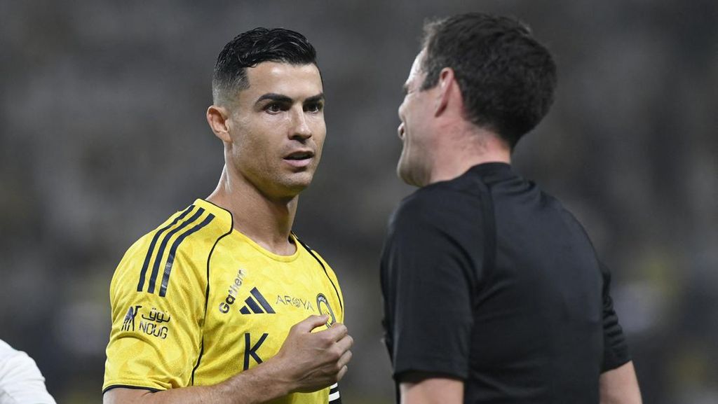 Cristiano Ronaldo Ternyata Tidak Minum Susu