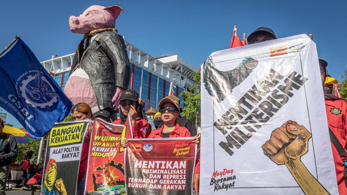 Foto: Peringatan Hari Buruh Menggema Di Berbagai Daerah Di Indonesia