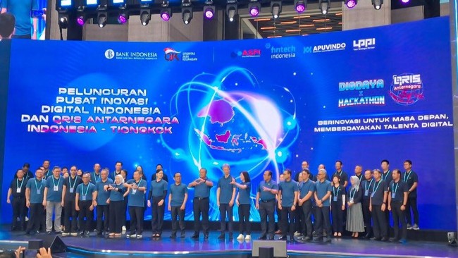 BNI perluas fitur QRIS Cross Border di China, memudahkan transaksi lintas negara tanpa uang tunai, dukung ekosistem pembayaran global dan pariwisata.