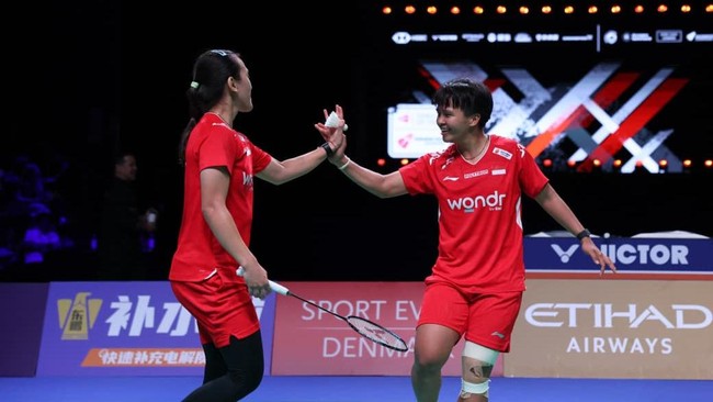 Tim Indonesia jadi salah satu dari empat tim yang berhasil lolos ke semifinal Uber Cup 2026. Berikut daftar empat tim lolos ke semifinal Uber Cup 2026.