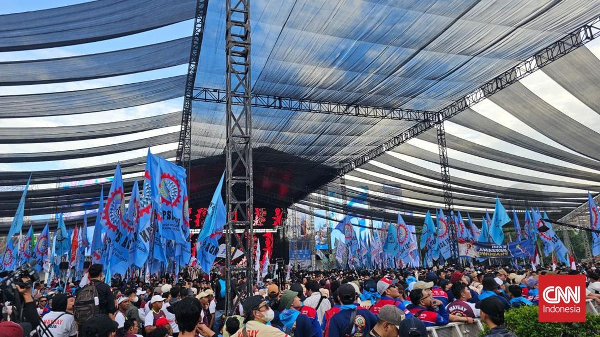 Band Kotak Ramaikan Aksi Hari Buruh Di Monas