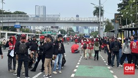 Demo Buruh di Depan DPR, Warga Diimbau Cari Jalan Alternatif