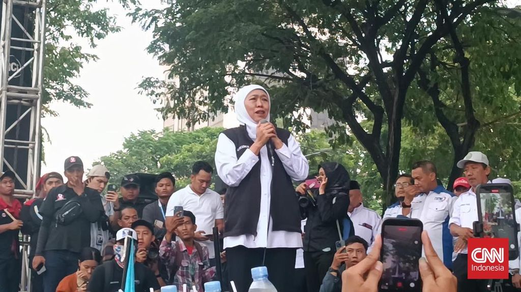 May Day di Surabaya: Ribuan Buruh Capai 14 Kesepakatan Penting dengan Gubernur Jatim