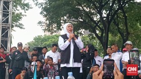 May Day di Surabaya, Massa Bikin 14 Kesepakatan dengan Gubernur Jatim