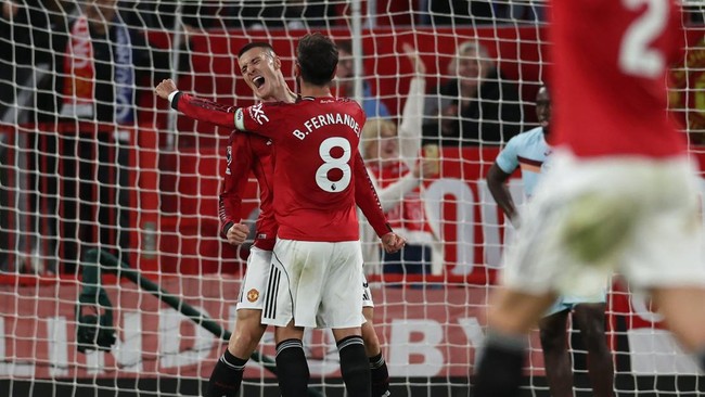 Manchester United akan melawan Liverpool dalam lanjutan Liga Inggris di Old Trafford, Minggu (3/5). Berikut jadwal Man United vs Liverpool di Premier League.