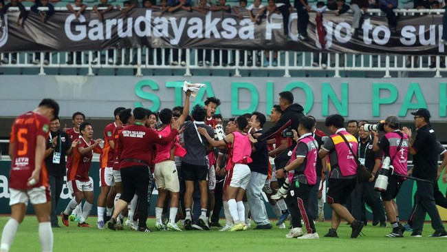 Garudayaksa FC berhasil merebut tiket promosi ke Super League musim depan dan jadi tim pertama yang naik kasta musim ini.