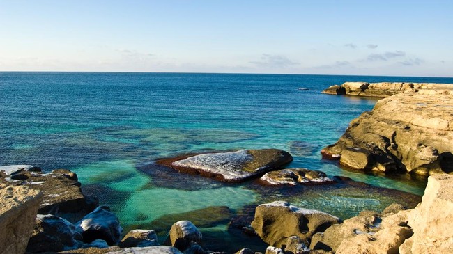 Luasnya Setara Jepang, Danau Terbesar di Dunia Ini Melintasi 2 Benua