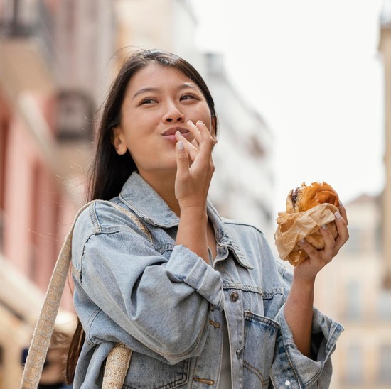 Hati-Hati, 3 Makanan Favorit Banyak Orang Ini Bisa Bikin Berat Badan Susah Turun