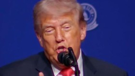 Trump Membual Angkatan Laut AS Rebut Minyak Iran bak Bajak Laut