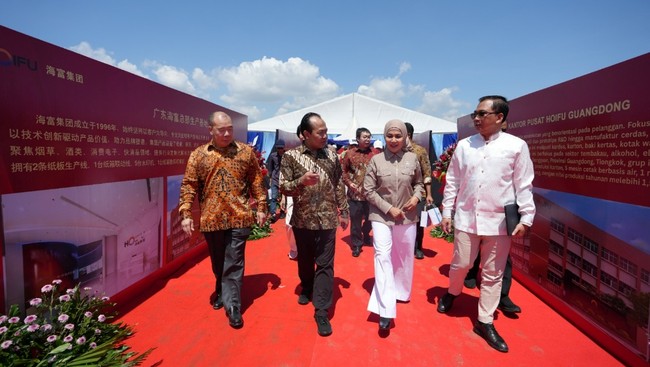 Pabrik Kertas Hoi Fu di KEK Kendal Serap 1.000 Tenaga Kerja, 95% Lokal