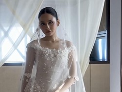 Ethereal! Detail Gaun 3D Syifa Hadju di Resepsi Bali Curi Perhatian