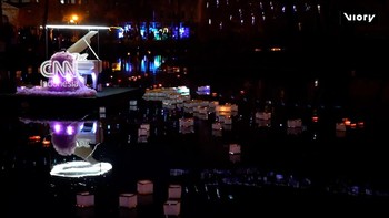 Ribuan Harapan Pada Festival Lampion Air di Rusia