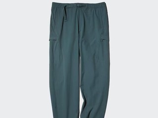 UNIQLO Geared Pants Pria Water-Repellent BLUE Nyaman & Tahan Cipratan