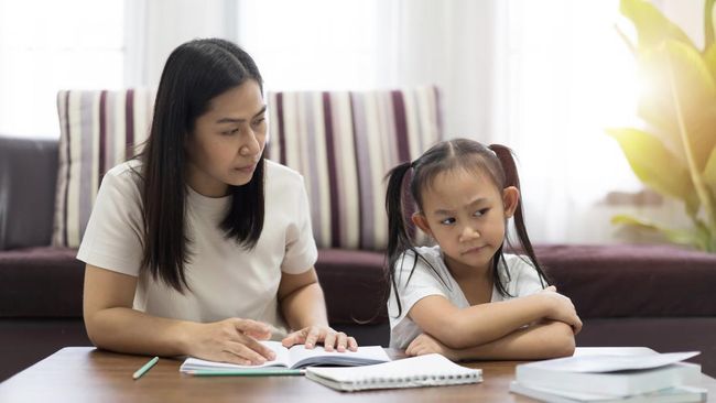 6 Cara Sederhana Agar Anak Mau Mendengarkan Tanpa Harus Marah Menurut Pakar