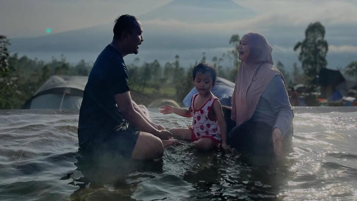 Agrowisata Tepas Papandayan. Kolam air panas alami jadi destinasi favorit/Foto: instagram.com/irmarizqinr