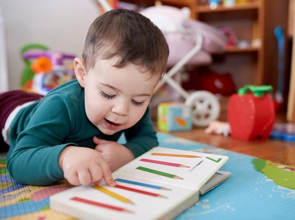 Menyusui Lebih dari 6 Bulan Bikin Anak Lebih Pandai dalam Membaca & Berhitung