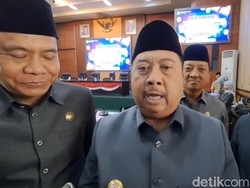 PNS Guru Curhat Terzalimi-Dipecat, Bupati Jombang: Tak Pernah Ajukan Mutasi