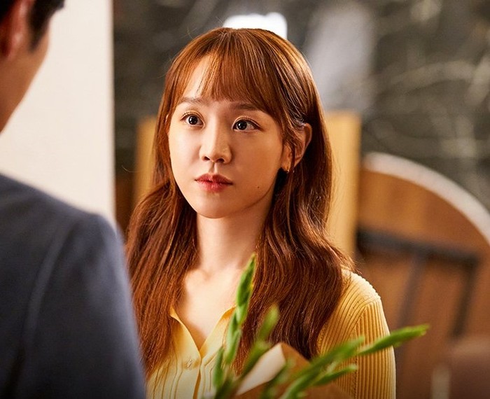 Diadaptasi dari webtoon, drama See You in My 19th Life (2023) menampilkan Shin Hye Sun sebagai Ban Ji Eum yang dapat mengingat semua ingatan dari kehidupannya selama 19 tahun reinkarnasi./ Foto: tvN