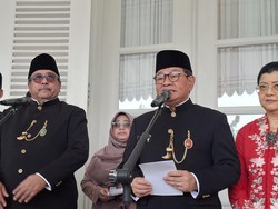 Hardiknas, Pramono Putihkan 2.026 Ijazah Siswa yang Tertahan di Sekolah
