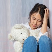 5 Tanda Perempuan Kehilangan Diri Sendiri dalam Hubungan