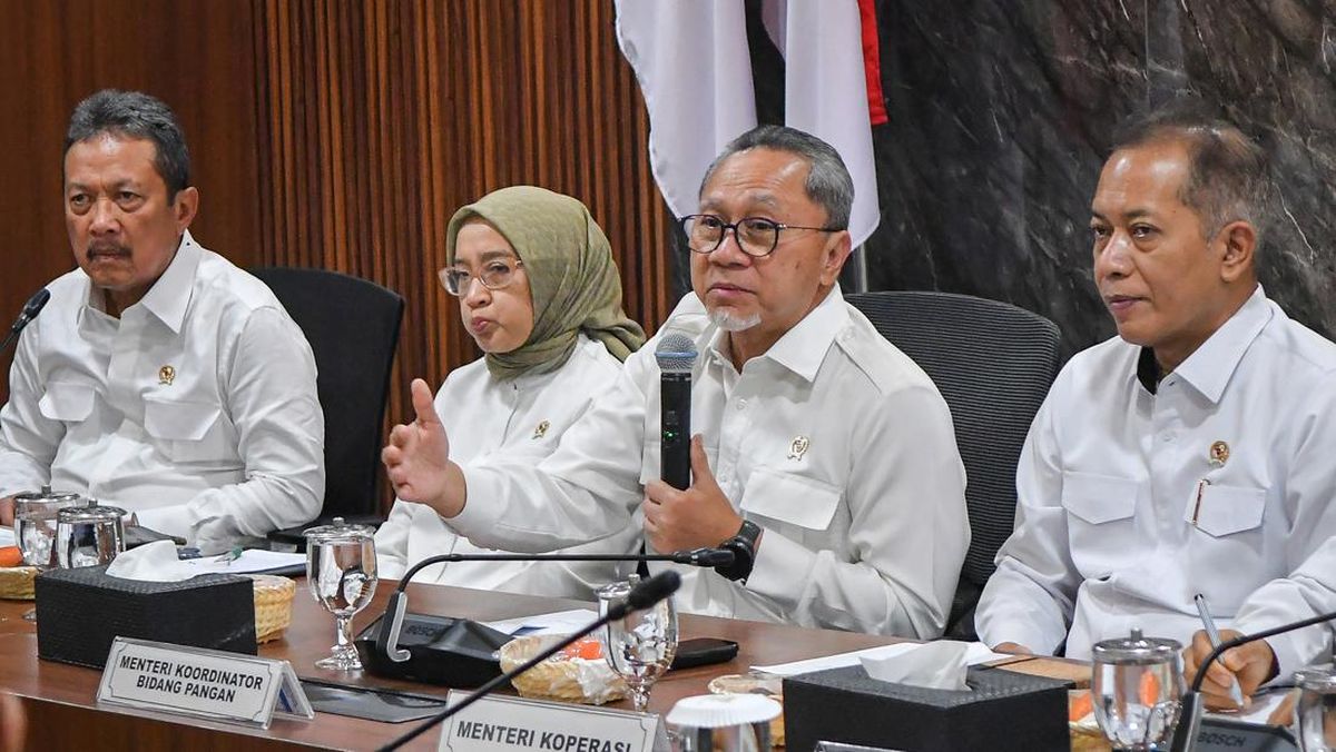 Zulhas Sebut Prabowo Minta TNI/Polri Dukung Penuh Kopdes Merah Putih