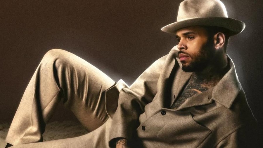 Lirik Lagu Fallin' - Chris Brown feat&period; Leon Thomas