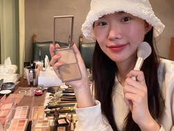 Rekomendasi Makeup untuk Usia 40 Tahun ke Atas dari MUA Jennie BLACKPINK