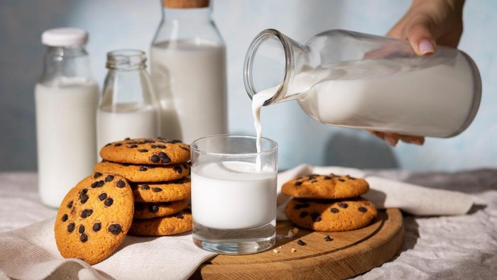 4 Manfaat Rutin Minum Segelas Susu di Pagi Hari untuk Kesehatan