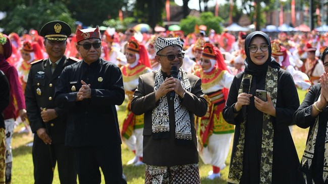 Mendikdasmen Abdul Mu'ti mengatakan Hardiknas adalah momentum untuk melakukan refleksi, meneguhkan, dan menghidupkan spirit pendidikan nasional.