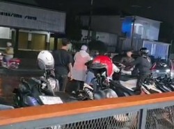 Sederet Fakta Rombongan Ambulans Keroyok Pemotor di Cileunyi