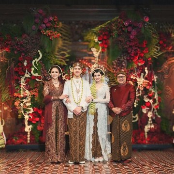 Intip Perhiasan Mewah Maia Estianty di Pernikahan El Rumi, dari Siraman hingga Resepsi