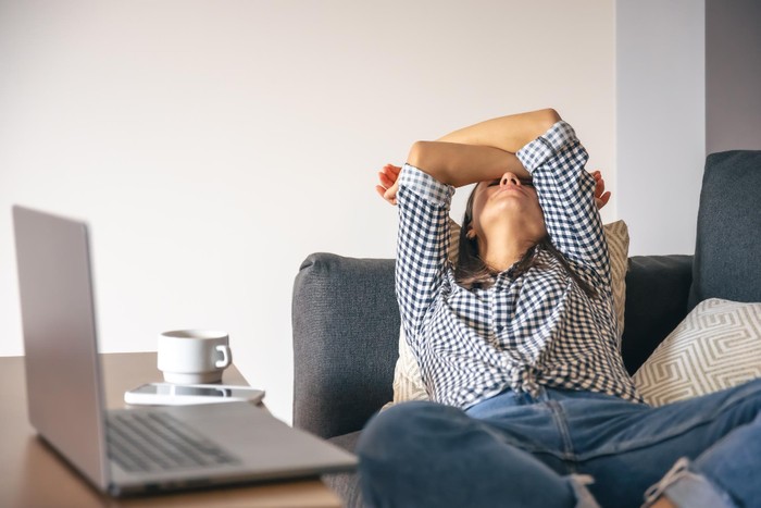Kurang tidur dapat membuat tubuh menjadi mudah lelah, yang dapat mengganggu pada fokus dan konsentrasimu.