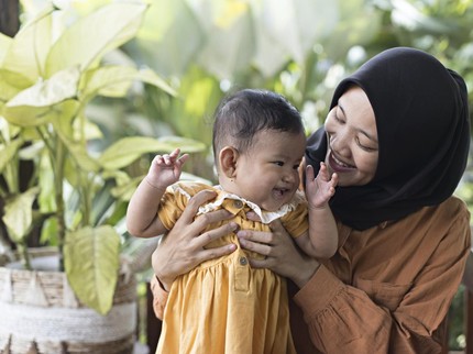 10 Lafadz Selawat untuk Bayi yang Bisa Jadi Pengantar Tidur