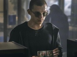Tom Holland Sempat Kesulitan Bersosialisasi Saat Belajar Lepas dari Ketergantungan Alkohol