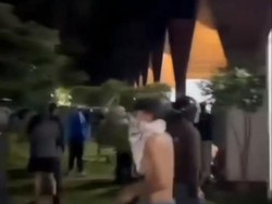 Viral Rombongan Wisatawan Asal Surabaya Diduga Diserang Aremania