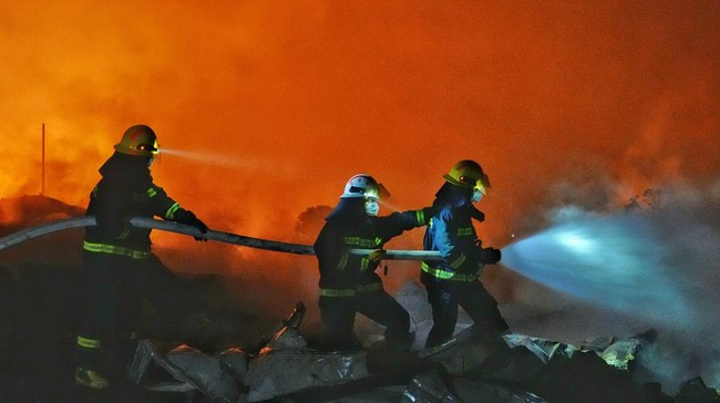 Kebakaran Hebat, Ledakan Pabrik Kembang Api Tewaskan 21 Orang
