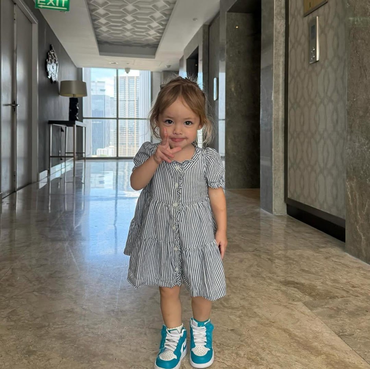 Kamari Sky Wassink