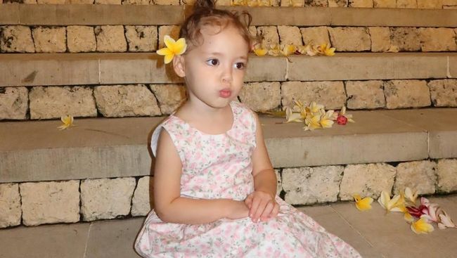 7 Fashion Style Kamari Anak Jennifer Coppen yang Suka Pakai Dress, Feminin dari Bayi
