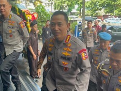 Kapolri Hadiri Syukuran Peresmian Kantor Baru Kompolnas