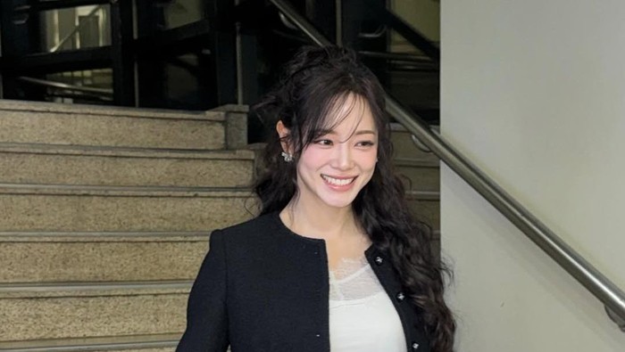 Get The Look: Inspirasi Tampil dengan Dress yang Nggak Monoton ala Kim Se Jeong