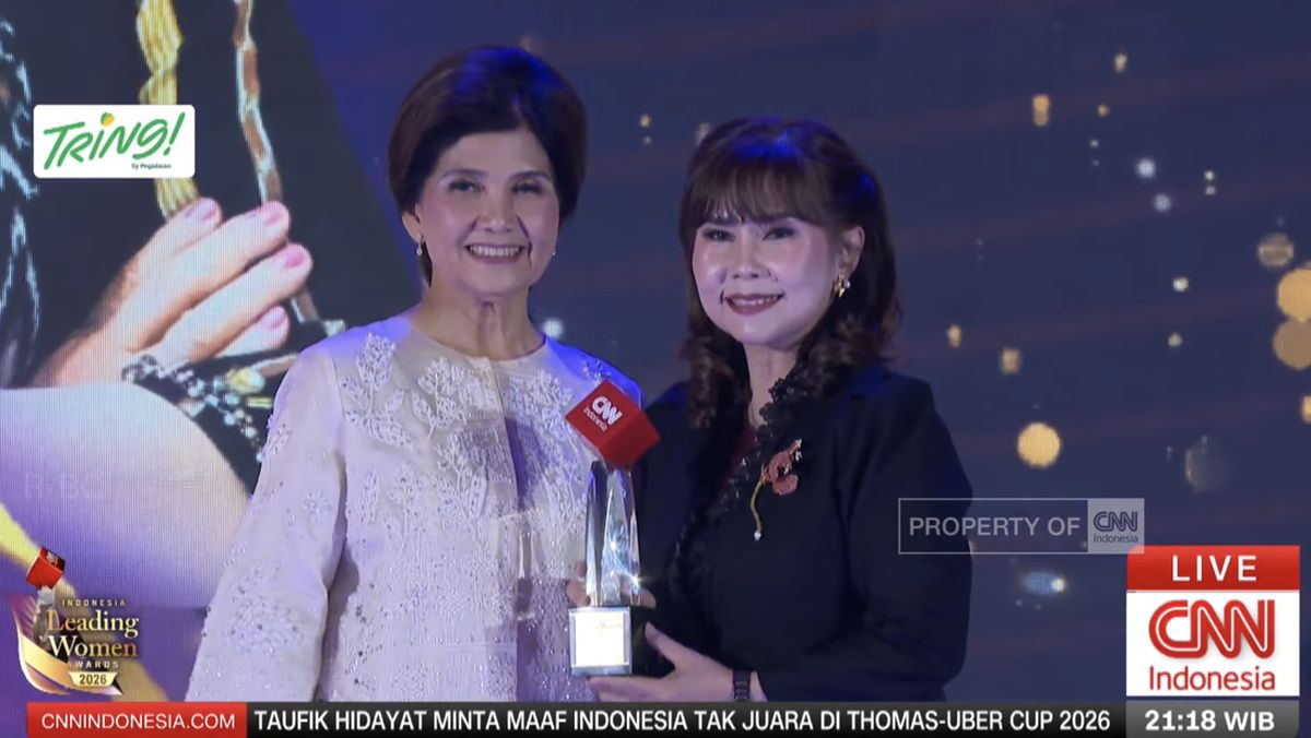 Direktur BCA Lianawaty Suwono Raih Penghargaan di Leading Women Awards